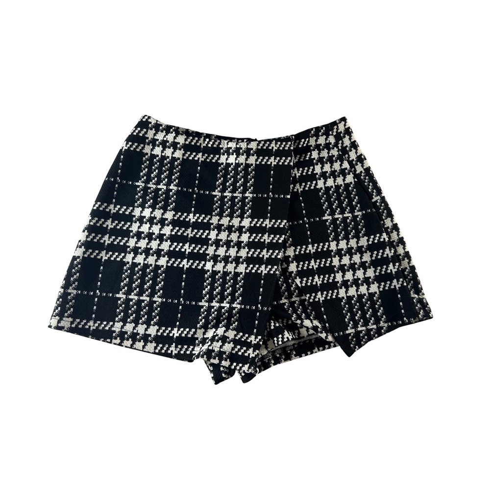 SHEIN Skort Black and White Plaid Houndstooth Mini Shorts Skirt